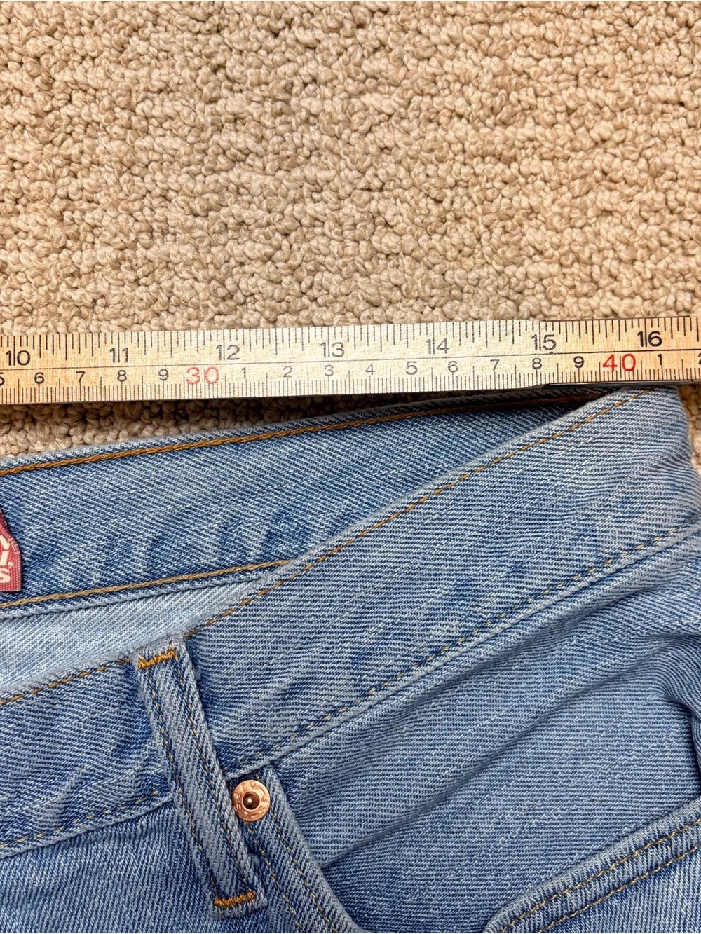 Vintage Y2K Levi's 505 Men's 36x32 Straight‎ Fit Jeans Light Wash Denim